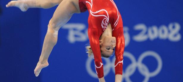 IM电竞官方入口-从草场到硬地，西西帕斯美网完胜温网，点燃赛场背后的战术革命