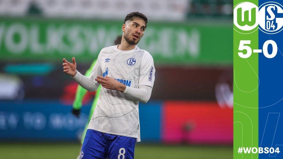 包含沙尔克遭遇连败，球队前景堪忧的词条