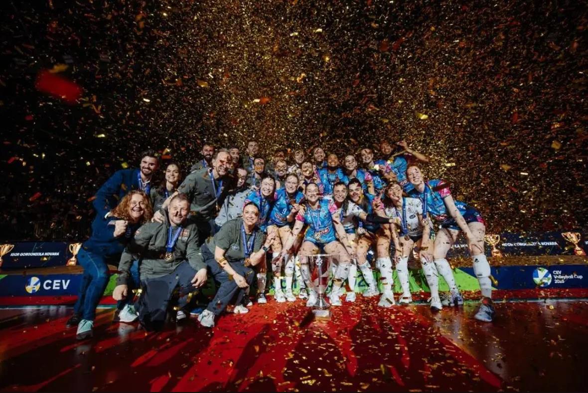 包含波黑客场击败乌拉圭，继续征战欧洲联赛四强的词条