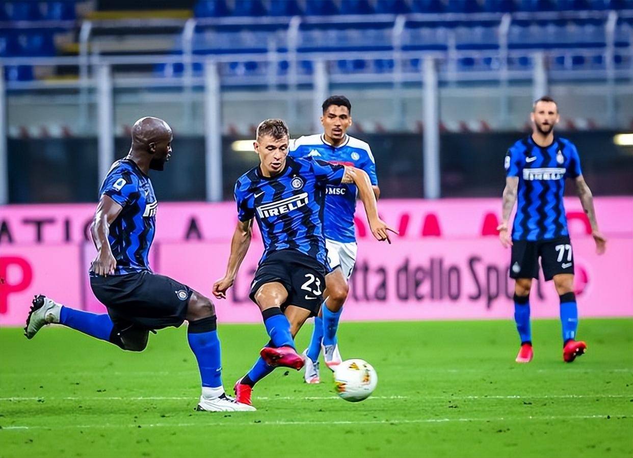 法兰克福球队内部危机不断，主帅面临考验