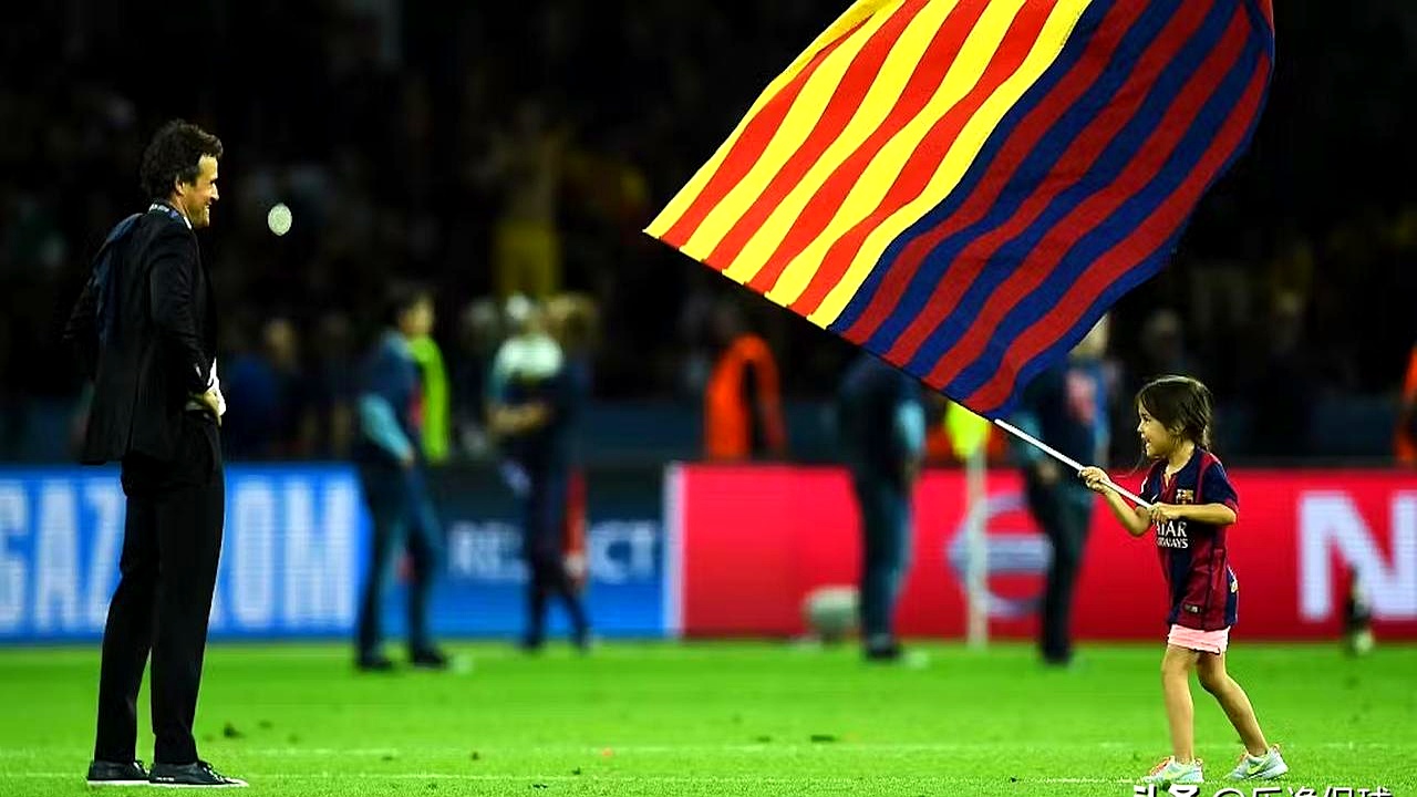 包含欧冠决赛热门球队表现不达预期，球迷意外的词条