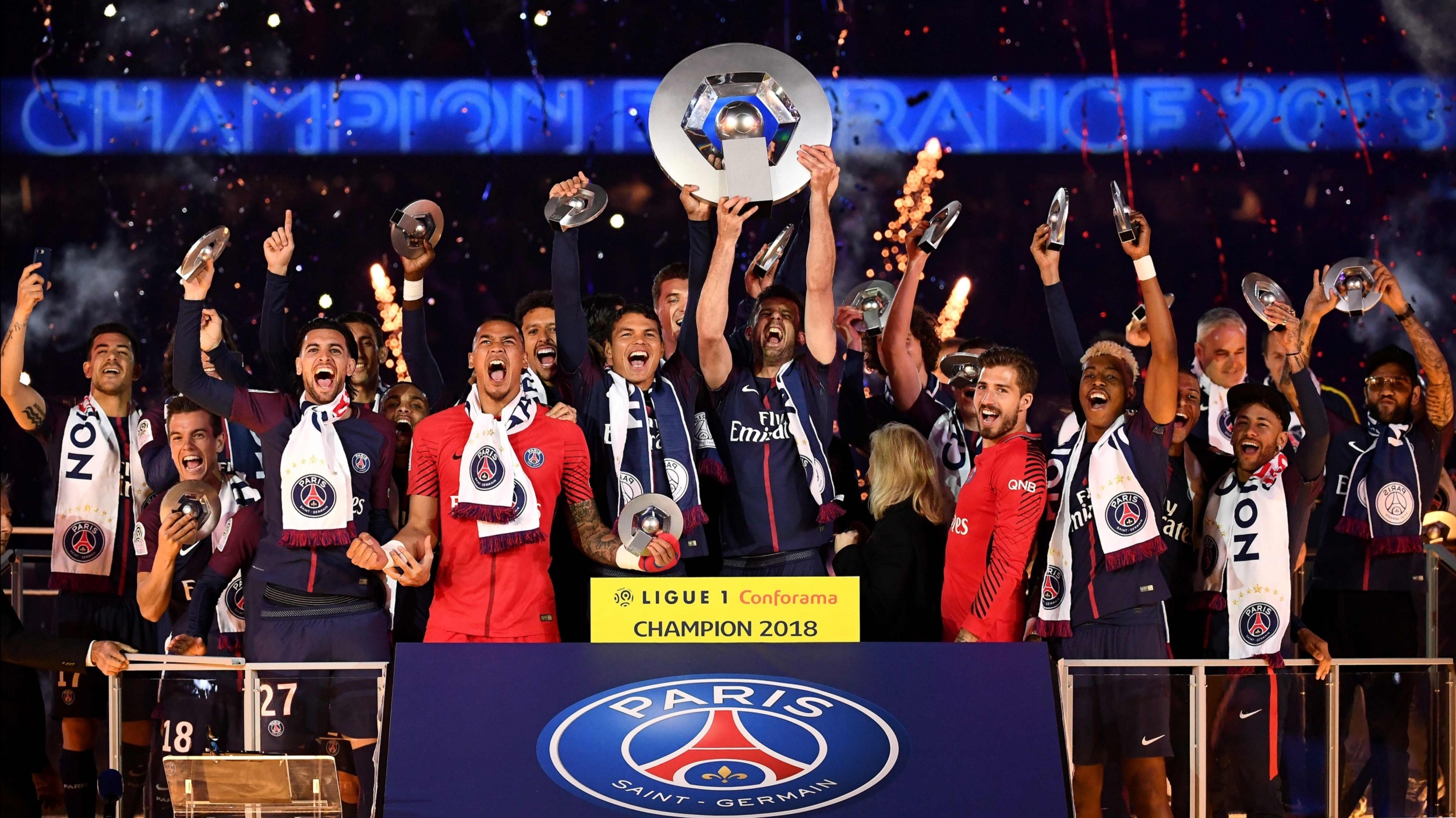 欧洲足球大战场上硝烟弥漫，胜负难分的简单介绍