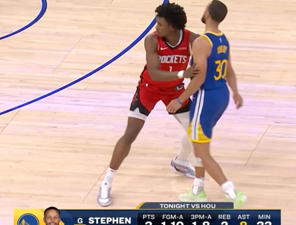 火箭大胜,保罗打出三双表现 火箭大胜,保罗打出三双表现