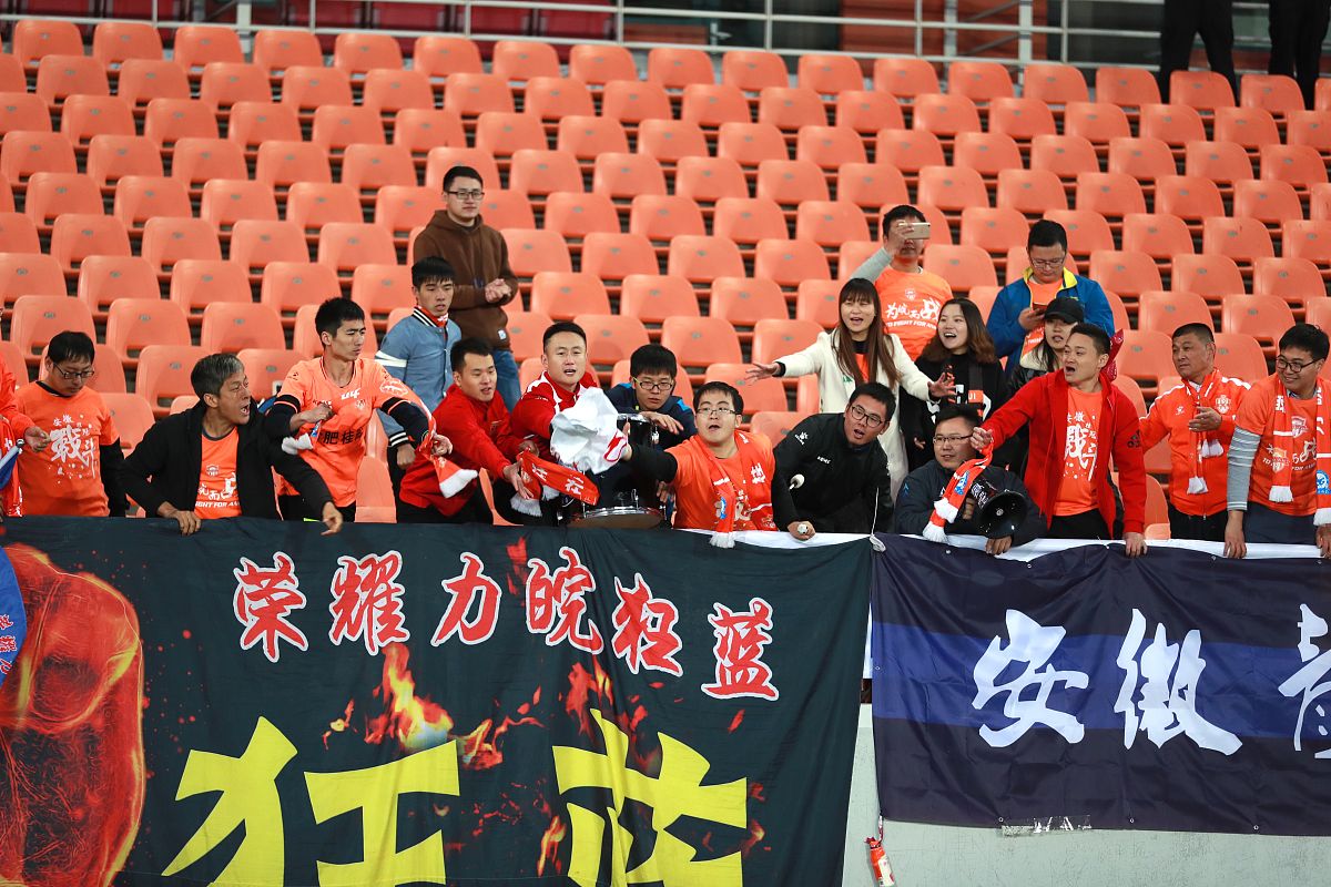 队员伤停成焦点，球队备战情况备受关注的简单介绍