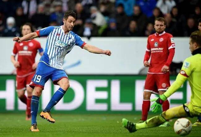 霍芬海姆胜出关键对决，豪取三分的简单介绍