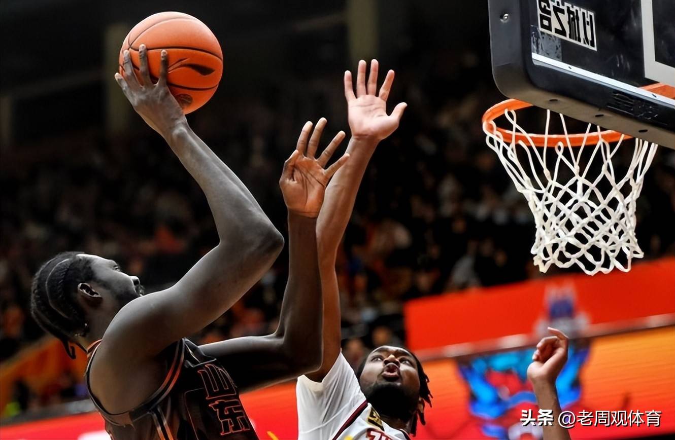 普利茅斯暴雪深夜比赛,球员身心俱疲 普利茅斯暴雪深夜比赛,球员身心俱疲