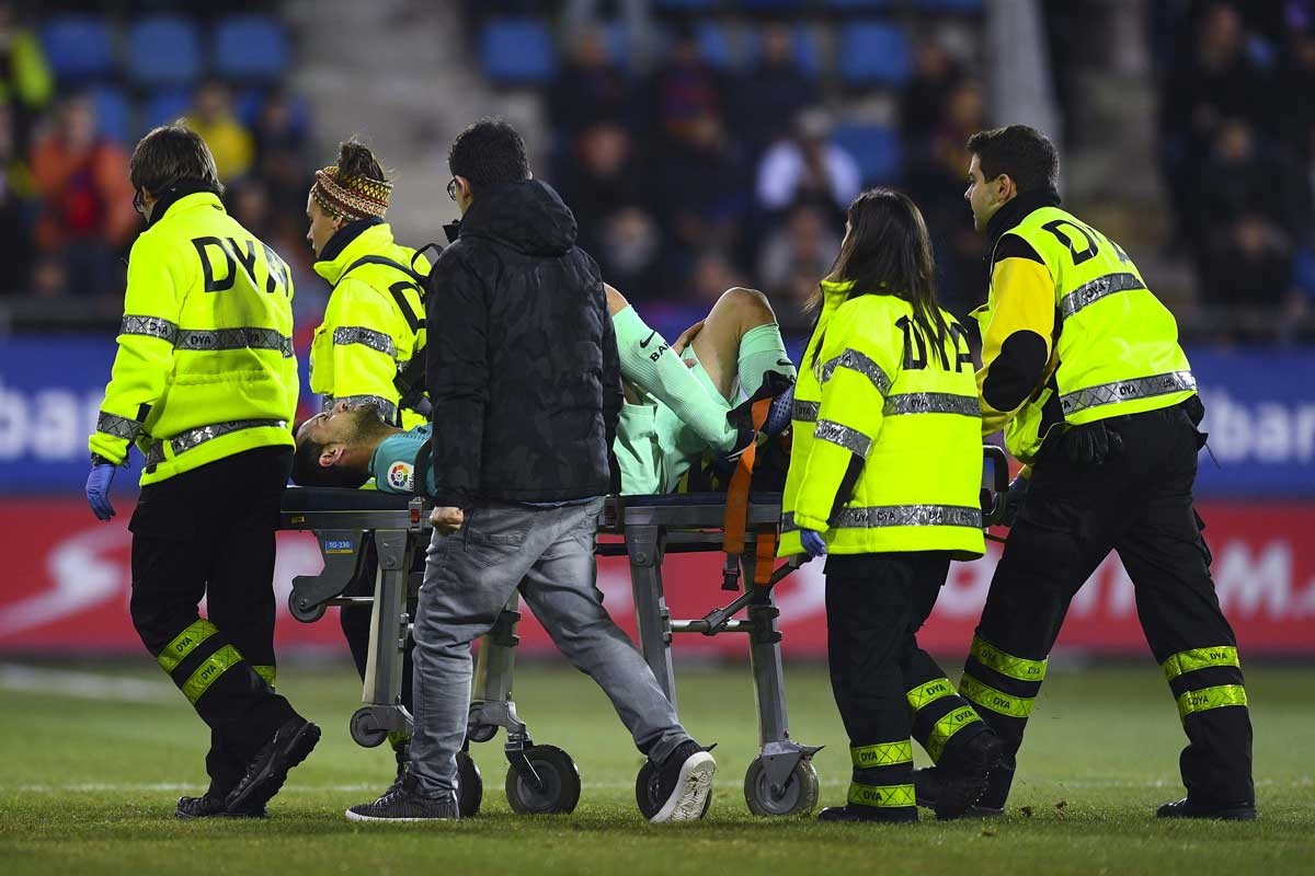 埃瓦尔客场逼平贝蒂斯，争分夺秒