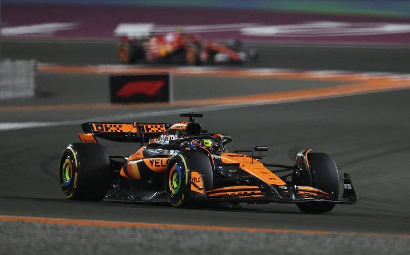 包含迈凯伦横扫红牛车队,维斯塔潘点燃赛场的词条 包含迈凯伦横扫红牛车队,维斯塔潘点燃赛场的词条