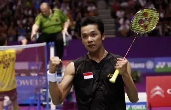 包含马来西亚羽毛球队完胜英格兰羽毛球队，陶菲克惊艳世界的词条