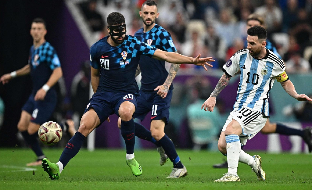 包含瑞士鏖战克罗地亚，哈弗茨扛起全队的词条