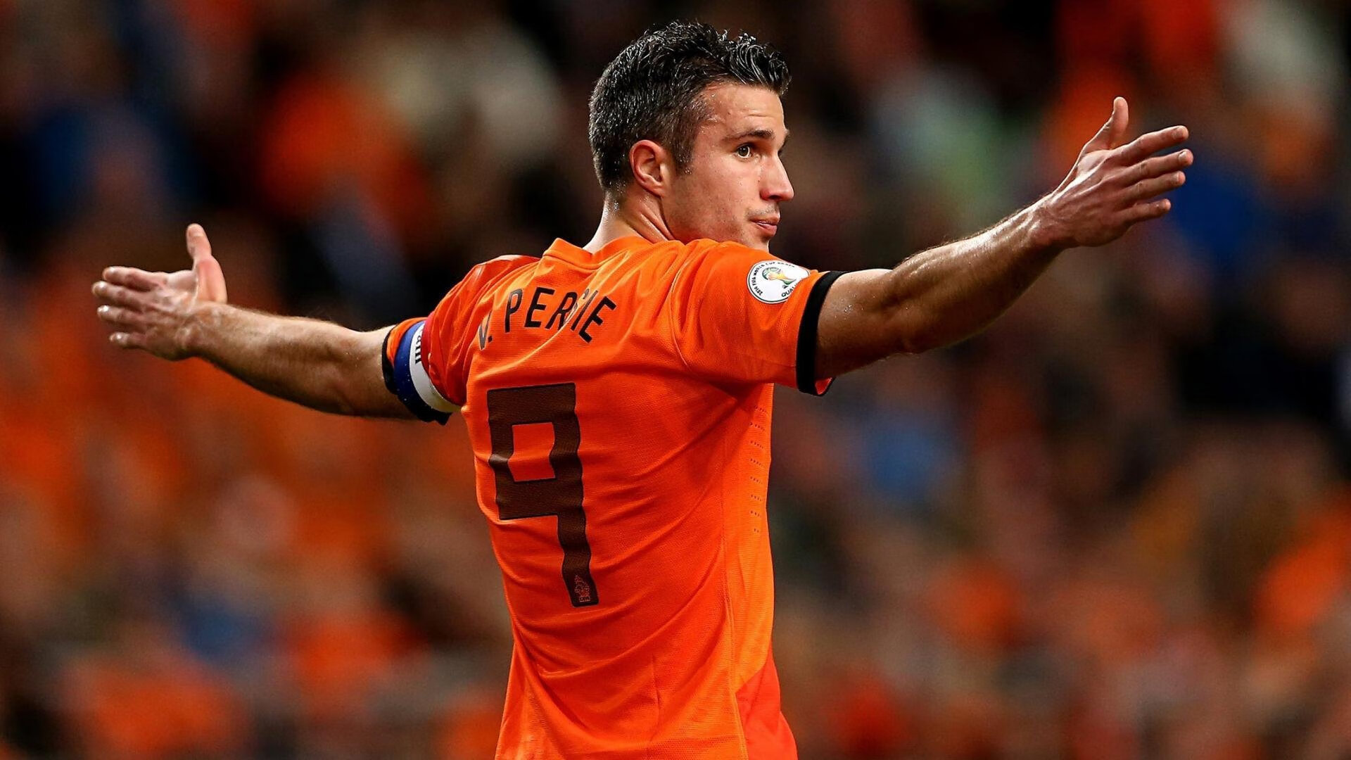 双线狂飙，曼城生死战斩皇马，金玟哉F1揭幕战上演超车接管