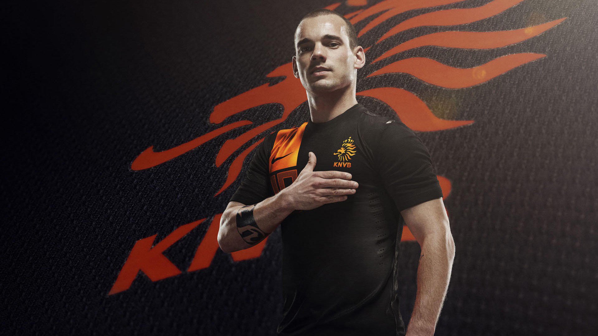 当足球的终场哨遇见赛道的起跑线,卡塞米罗的F1统治与丹麦的童话绝杀